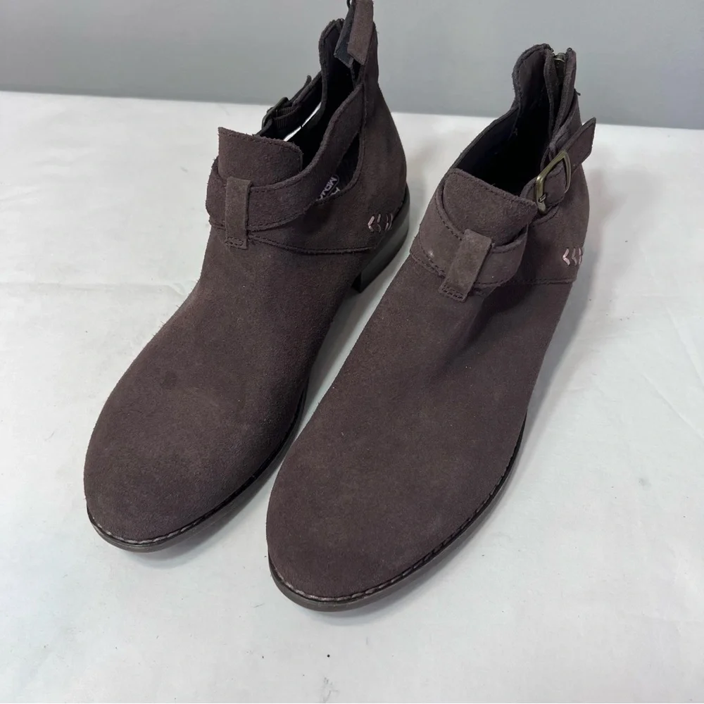 Skechers Sepia brown suede ankle boots size 10